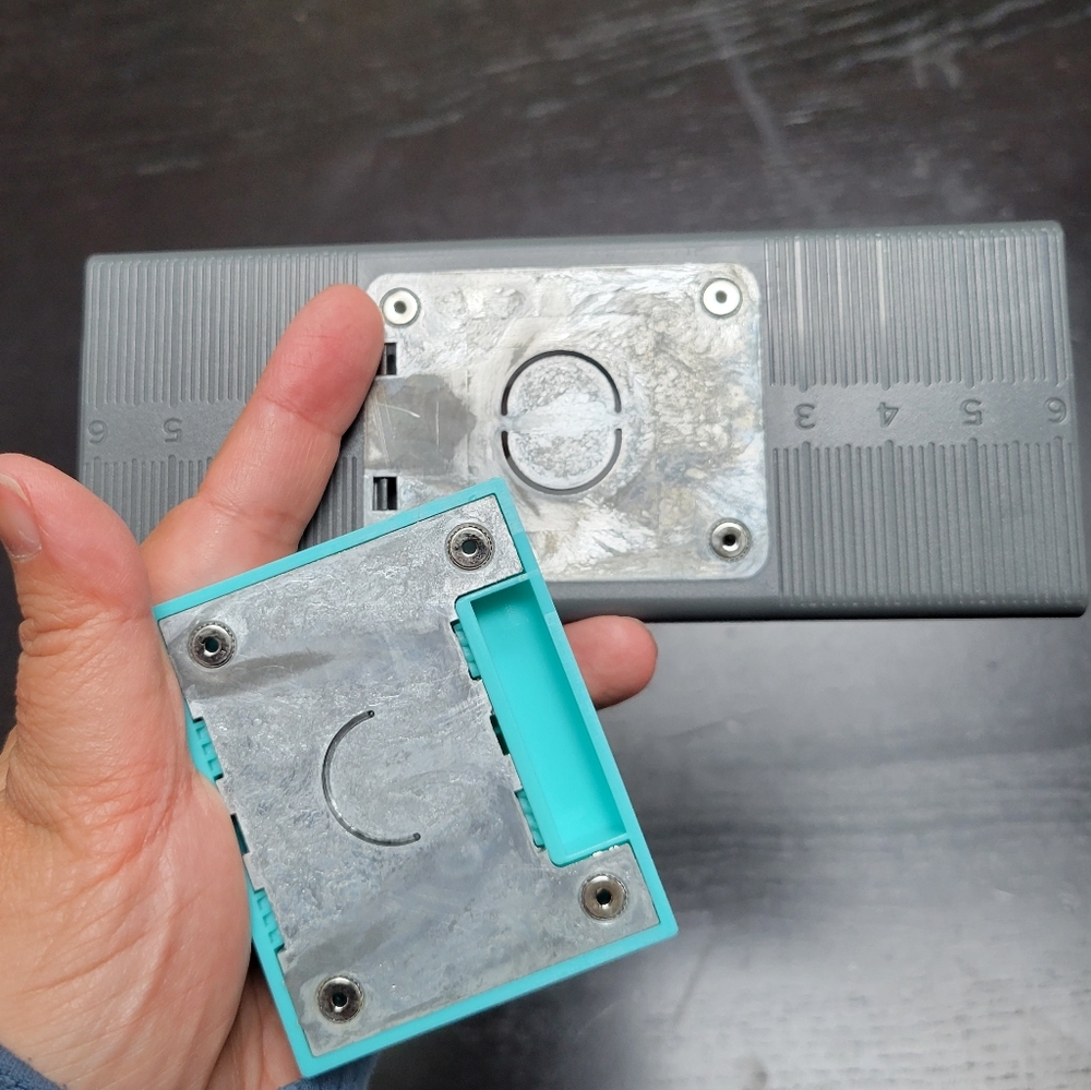 We R Memory Keepers Envelope Notch Punch - Picture 4 of 4